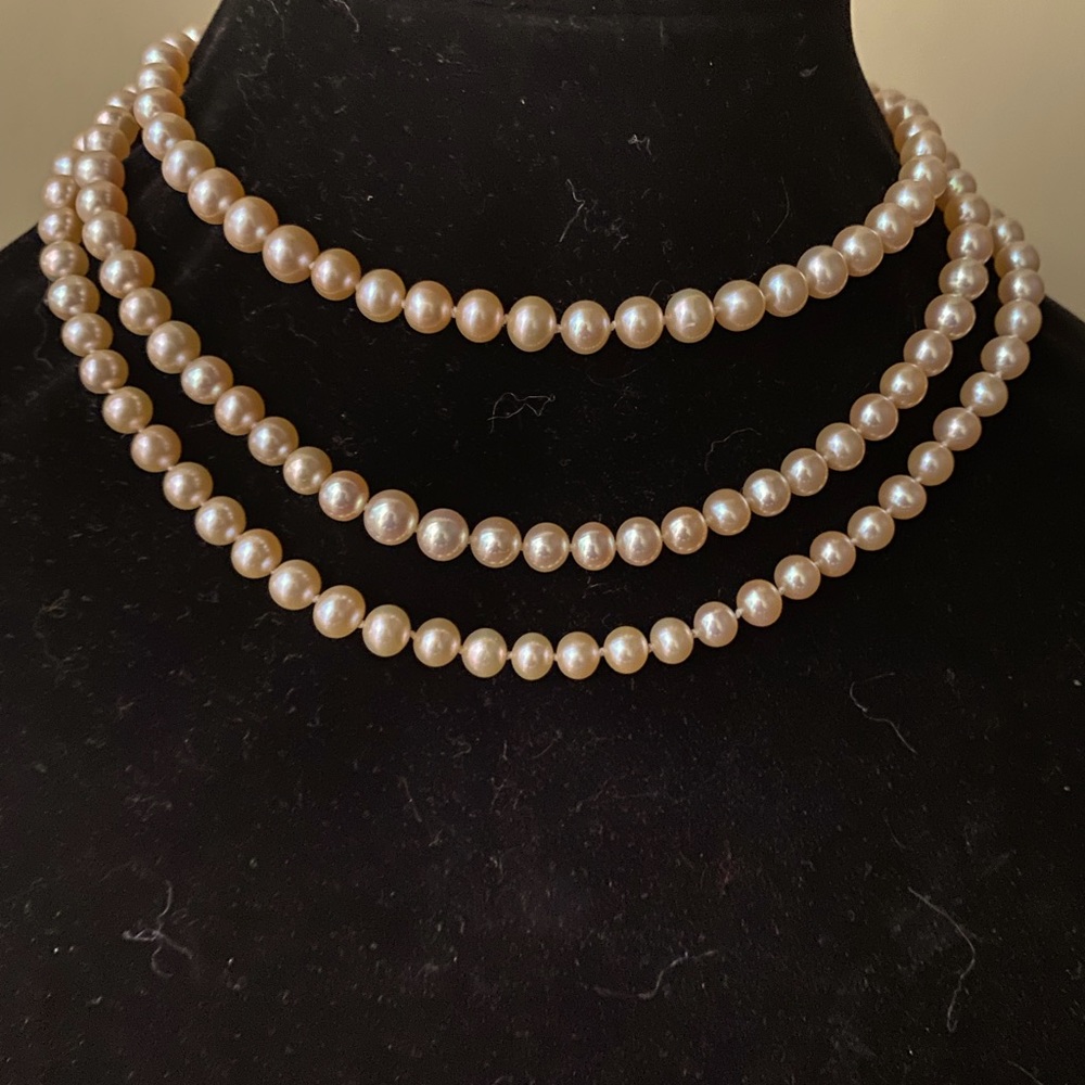 Elegant artificial pink pearl necklace, 24” long
